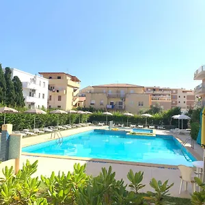 3* Hotel apartamentowy Buganvillea